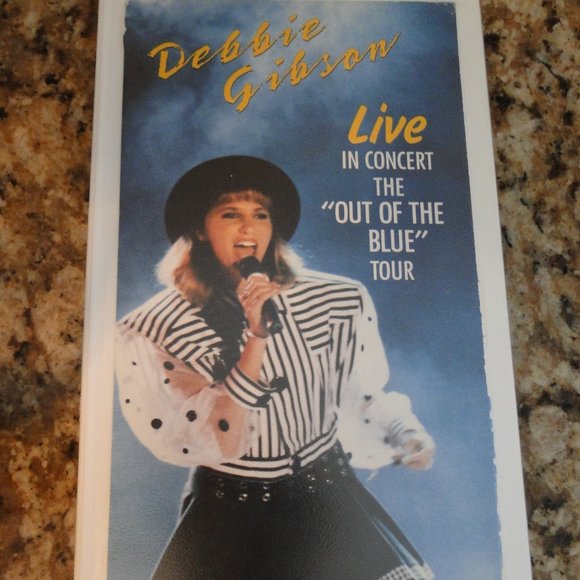 Debbie Gibson Live in Concert : The "Out of the Blue" Tour (VHS, 1989) - Picture 1 of 5